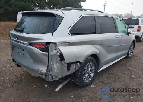 2022 Toyota Sienna Le z USA, uszkodzony, nr VIN 5TDKSKFC0NS049431